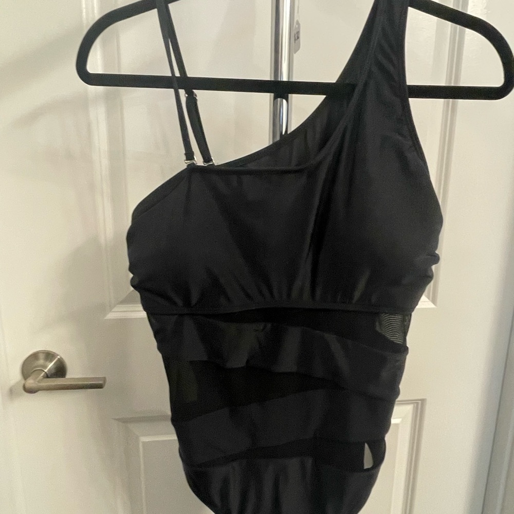 Mesh One-Shoulder One-Piece Swimsuit